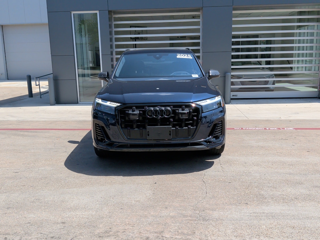 Certified 2025 Audi Q7 Prestige SUV