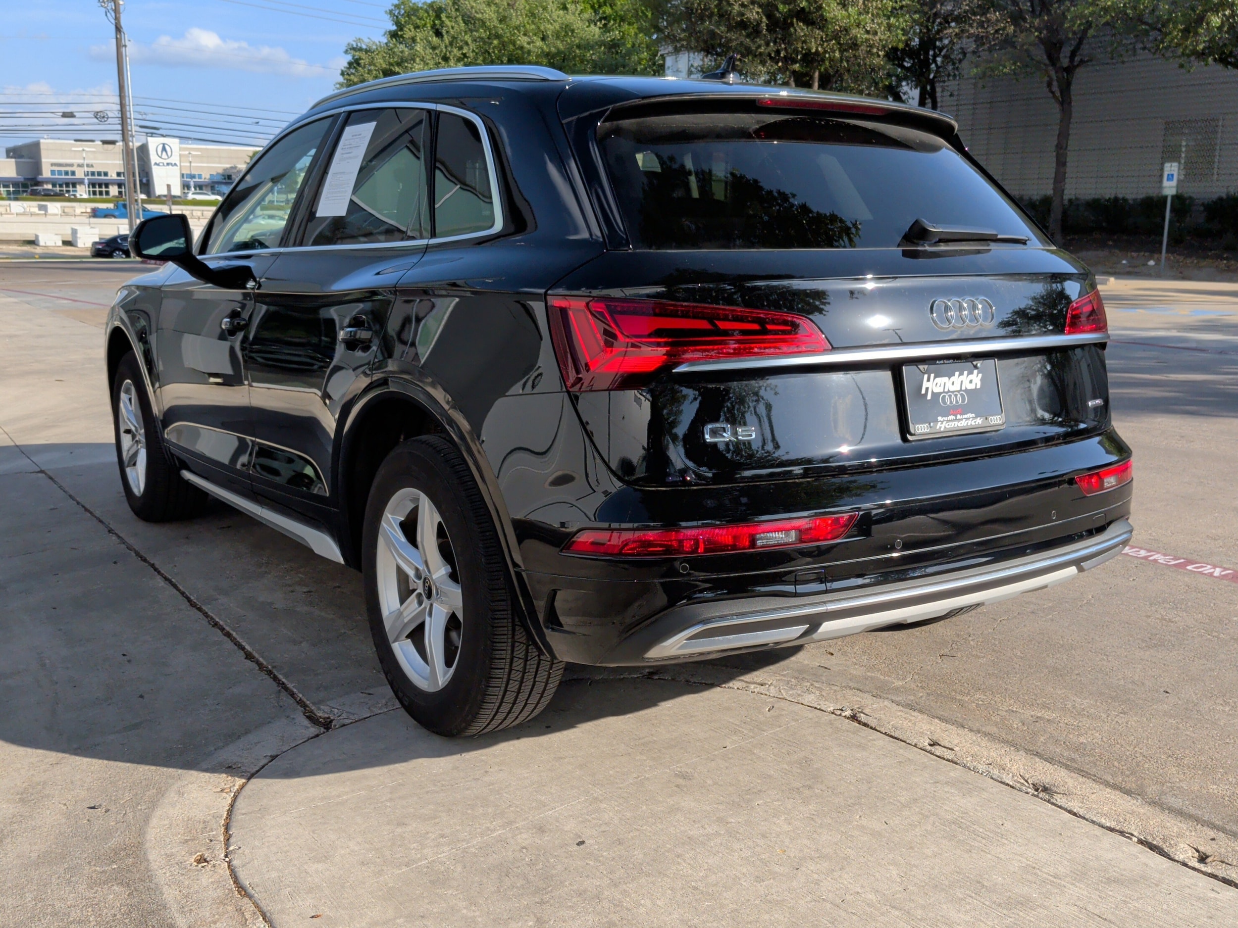 2023 Audi Q5 Premium photo 3