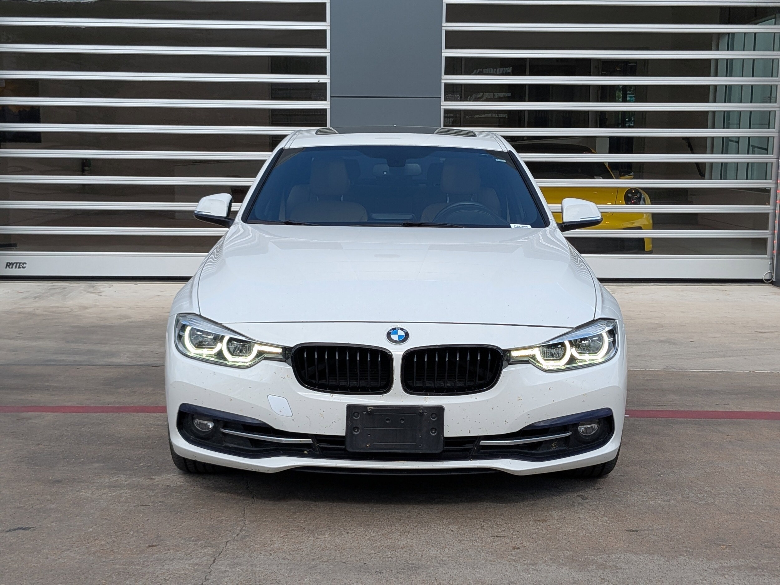 2018 Bmw 330i photo 2