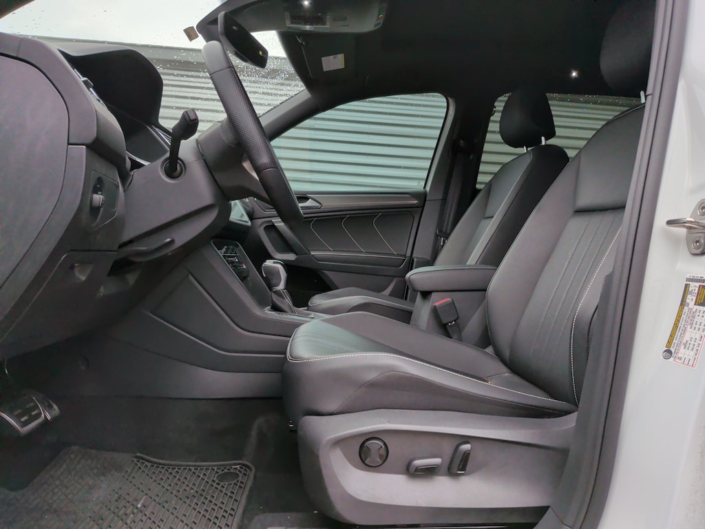 Used 2023 Volkswagen Tiguan SE R-Line Black SUV