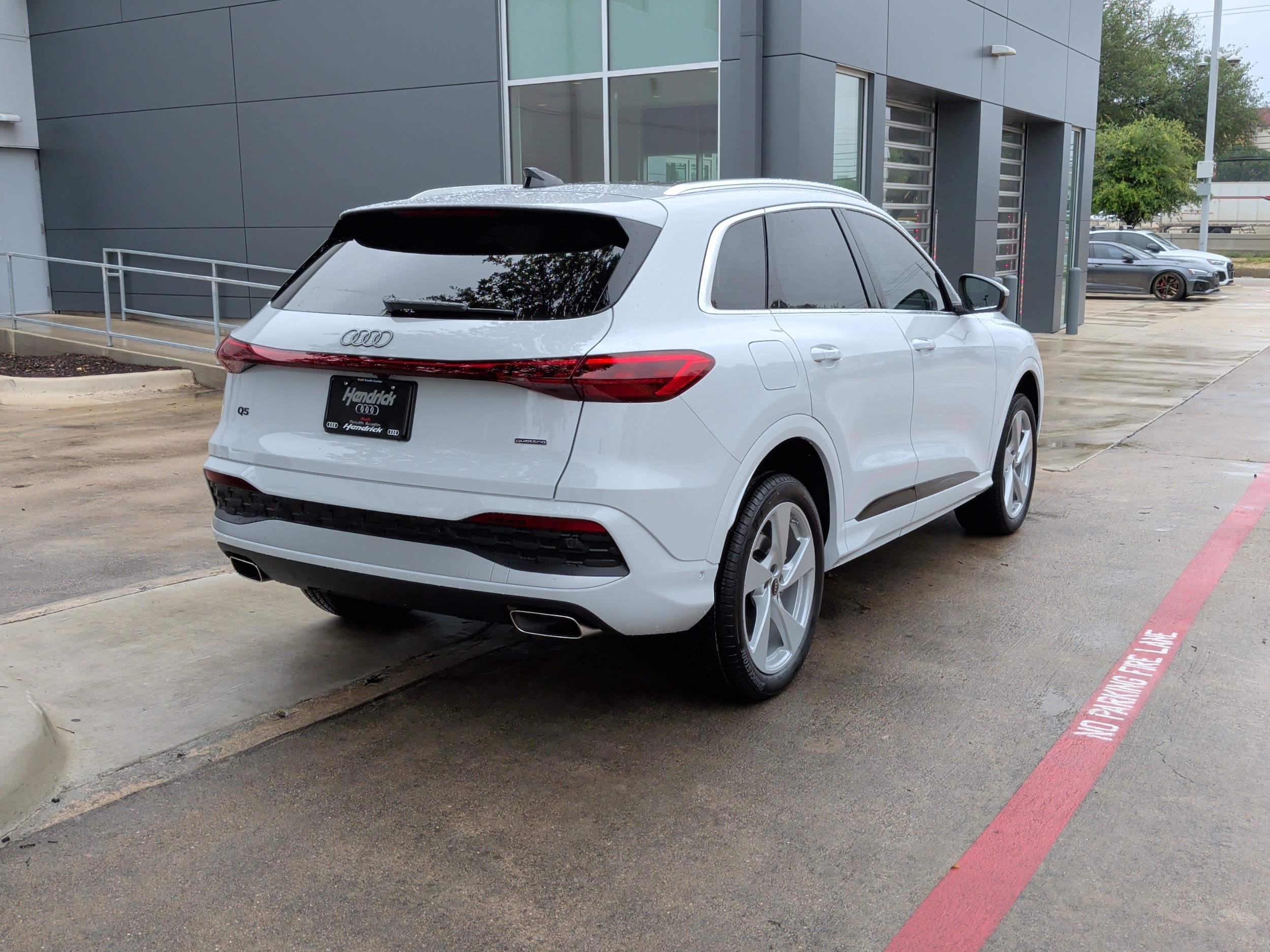 2026 Audi Q5 Premium Plus photo 3