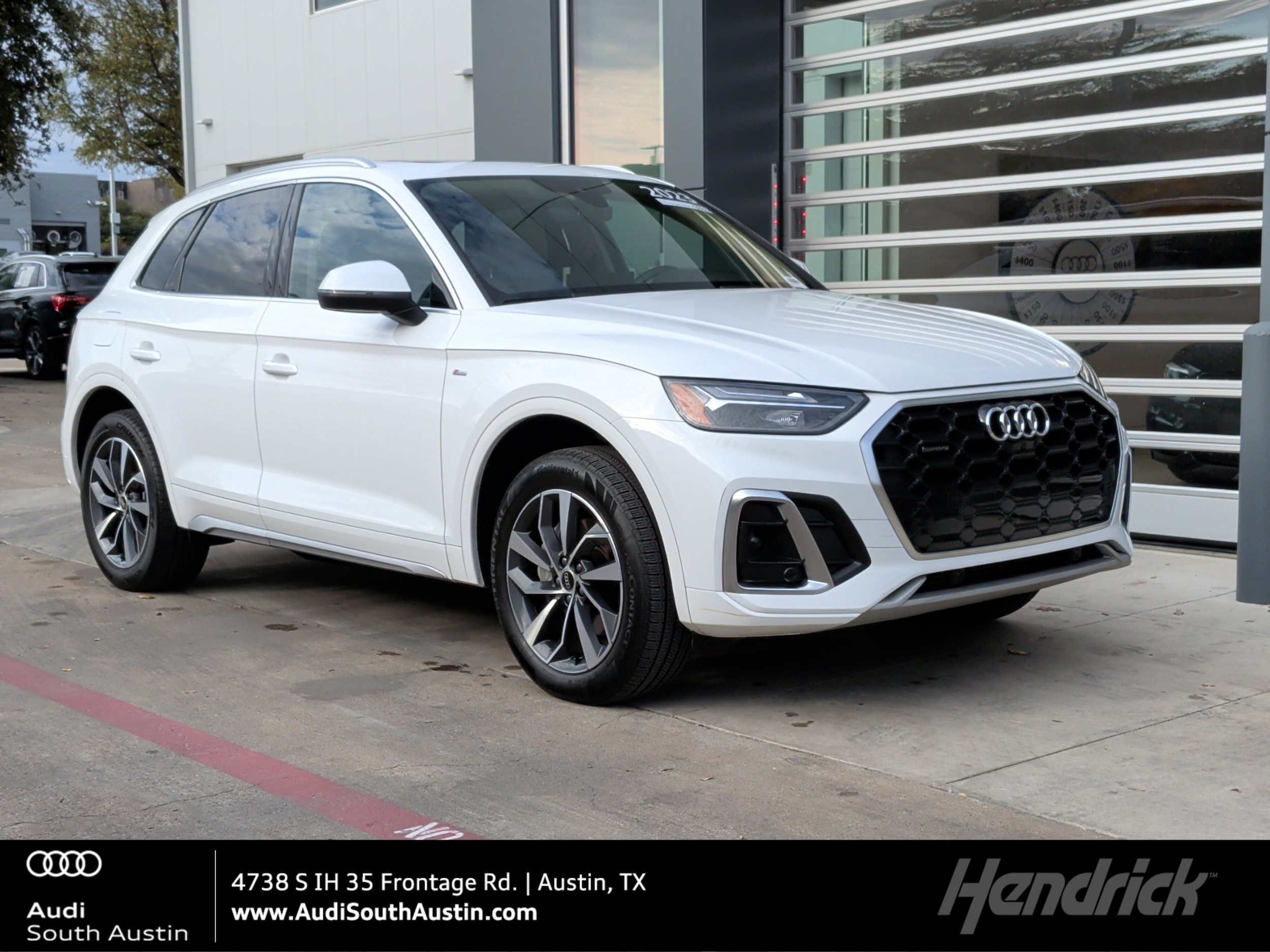 2023 Audi Q5 S Line Premium Plus's photo