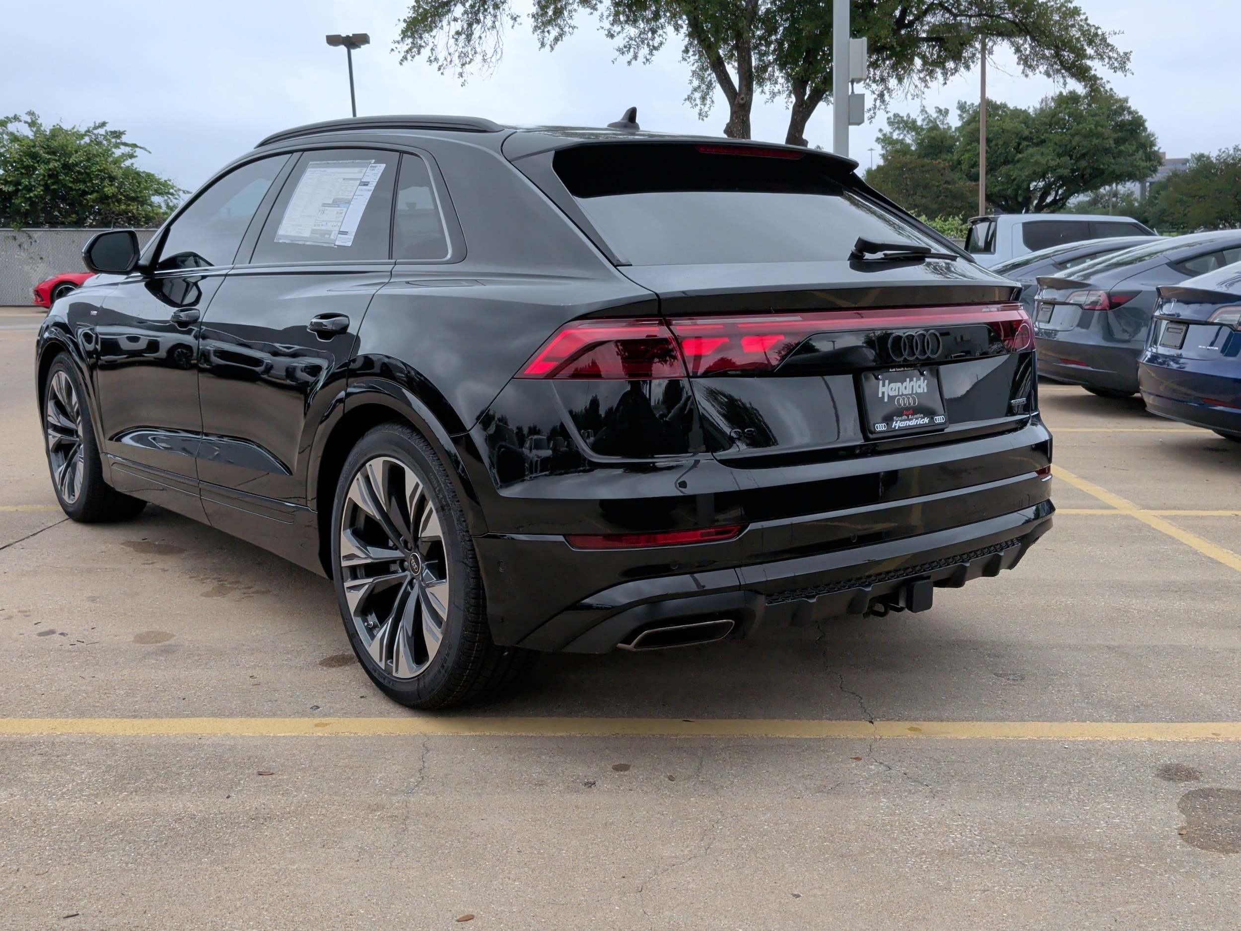 2026 Audi Q8 Prestige photo 6