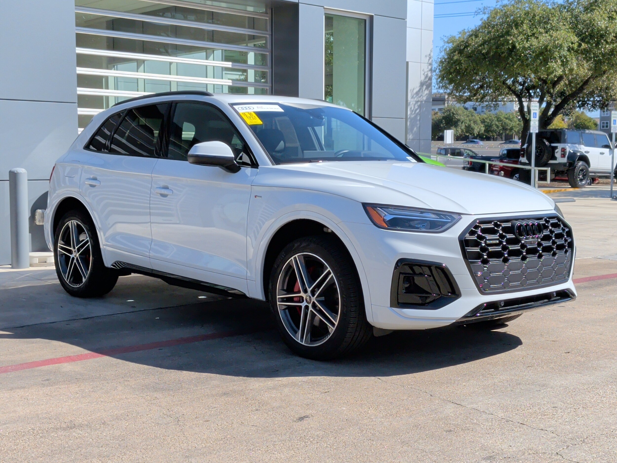 2024 Audi Q5 S line Premium Plus photo 2