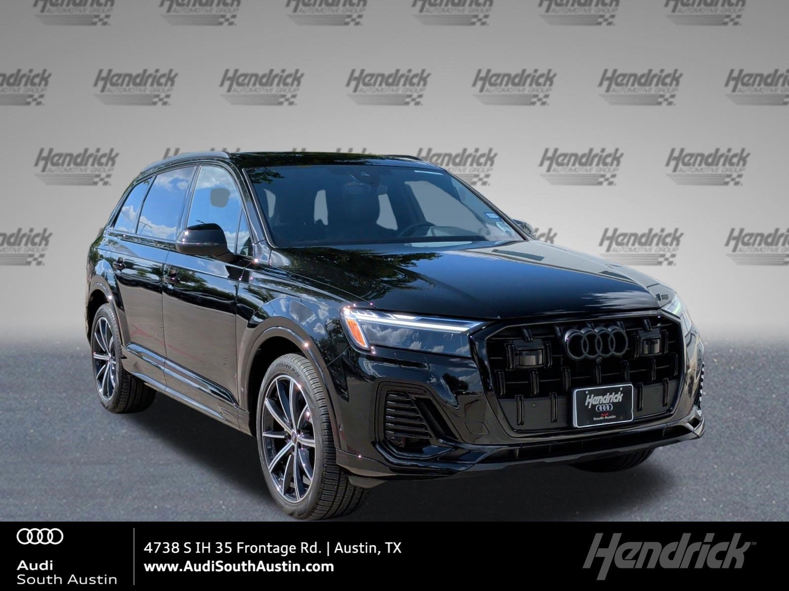 2025 Audi Q7 45 Premium Plus quattro Tiptronic's photo