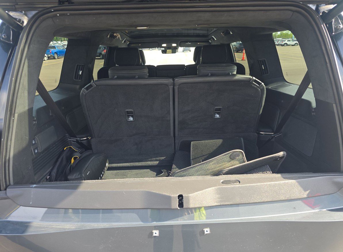 Rivian R1S Adventure Quad-Motor Large Pack
