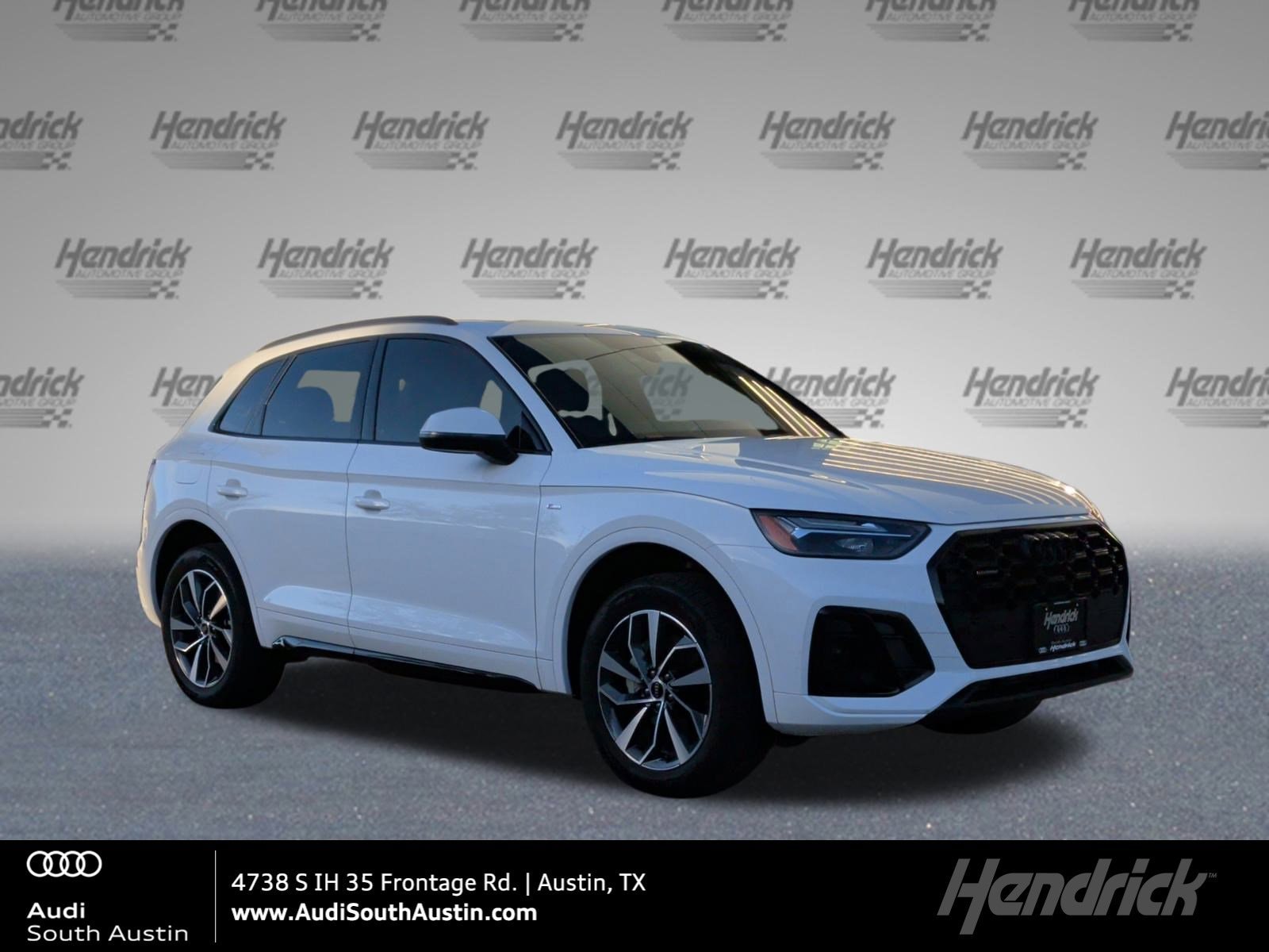 2024 Audi Q5 Premium's photo