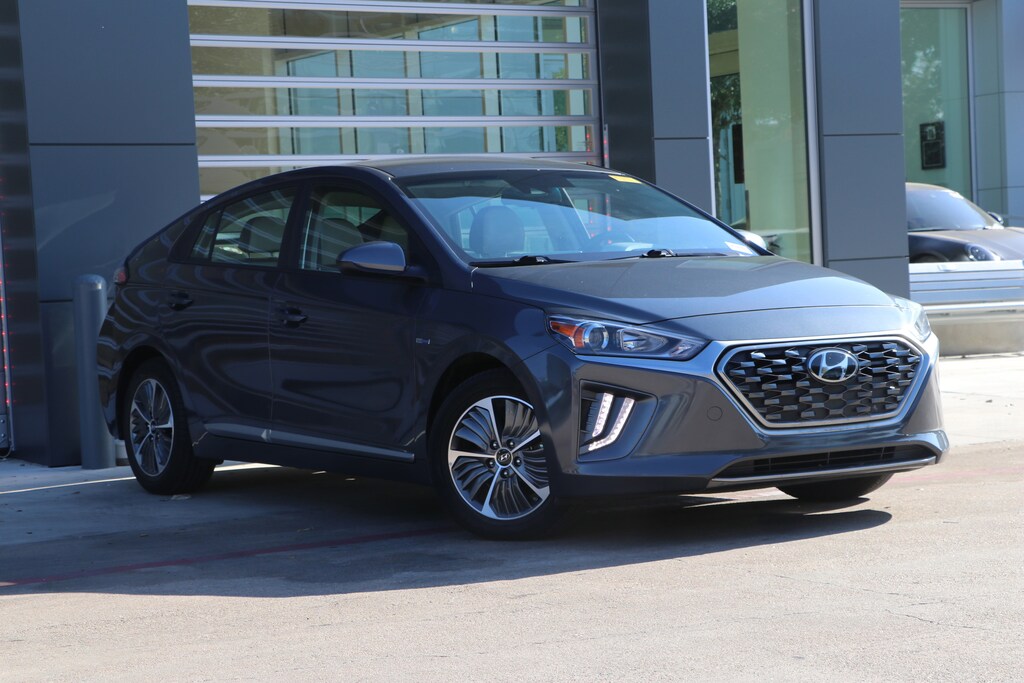 Used 2020 Hyundai IONIQ Plug-In Hybrid SE Hatchback