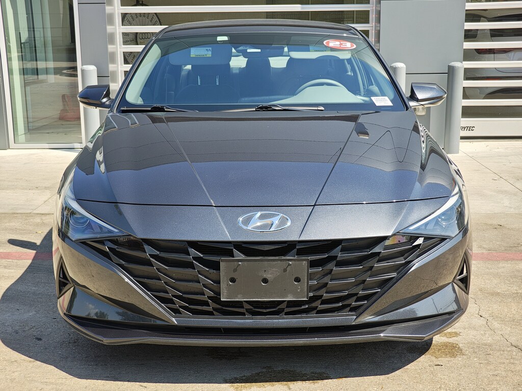 Used 2023 Hyundai Elantra SE Sedan