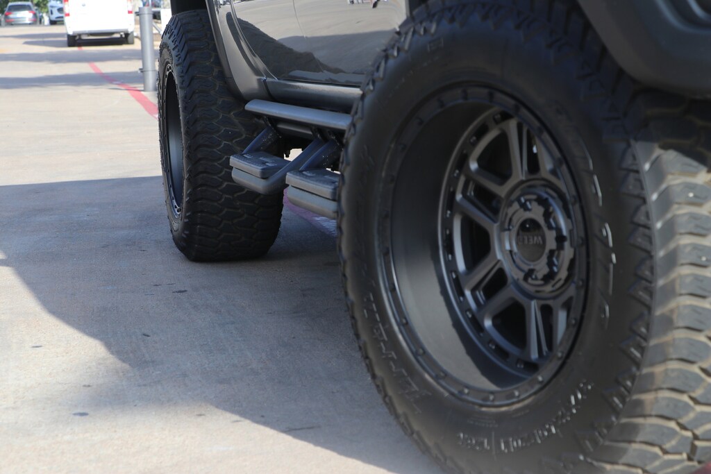 Used 2023 GMC Sierra 1500 AT4X 4WD Crew Cab Pickup