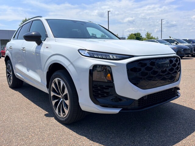 White 2026 Audi Q3 SUV / Crossover All-Wheel Drive 7-Speed Automatic