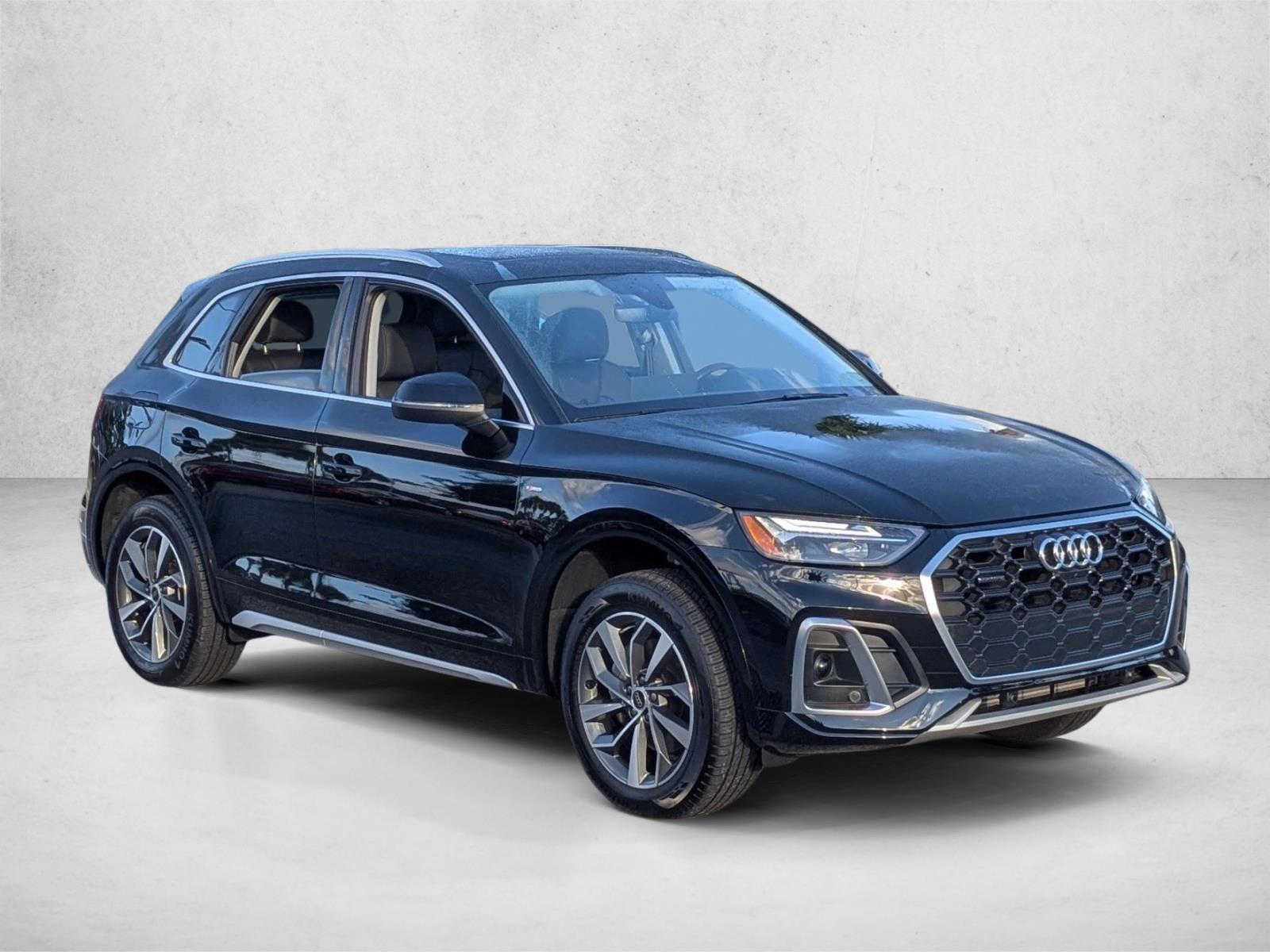 2025 Audi Q5 S line Premium Plus photo 3