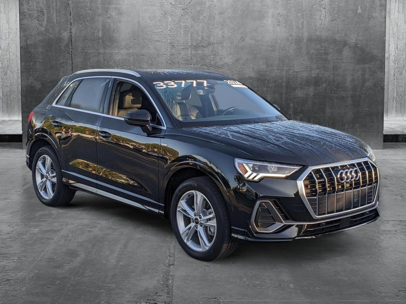 2024 Audi Q3 S line Premium Plus photo 3