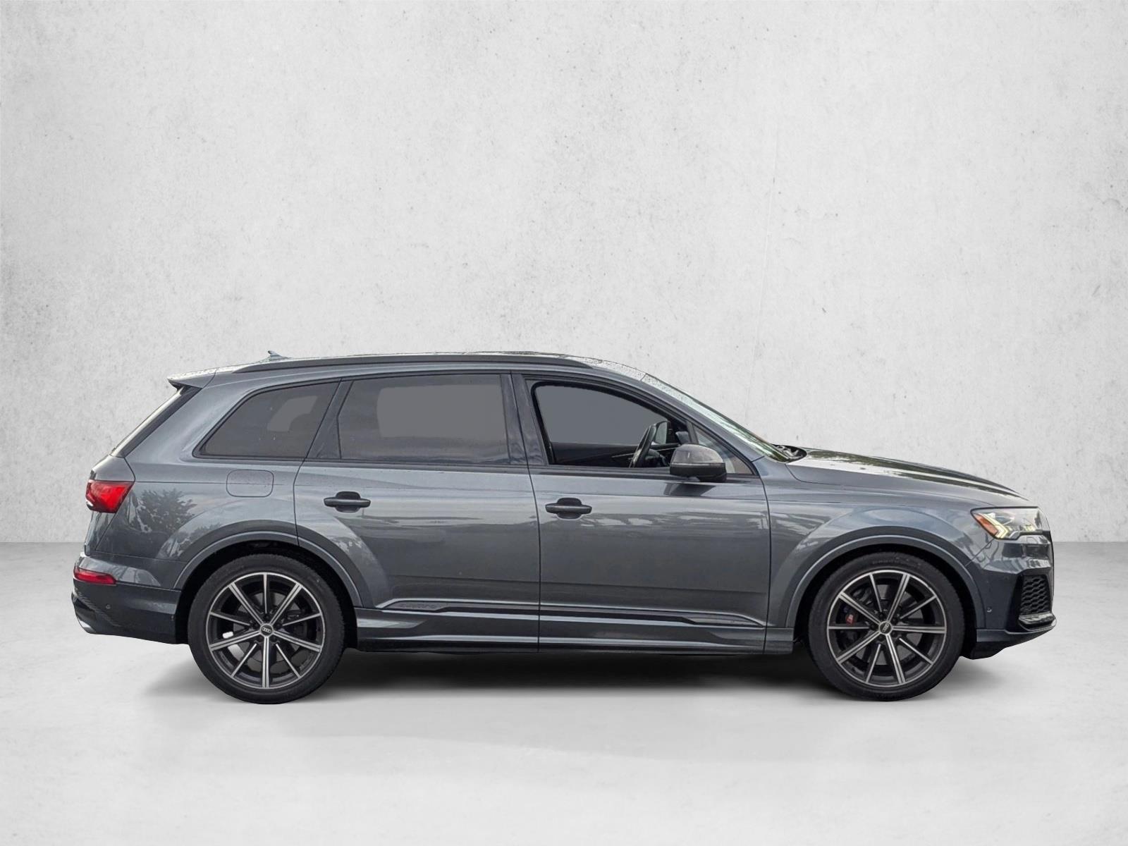 2021 Audi SQ7 Prestige photo 3