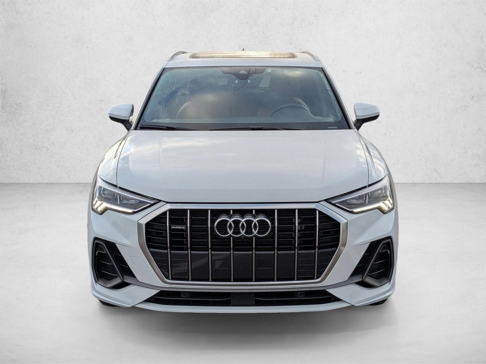 2025 Audi Q3 S line Premium Plus photo 2