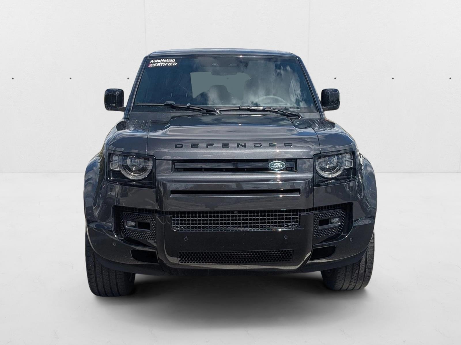 2022 Land Rover Defender V8 photo 2