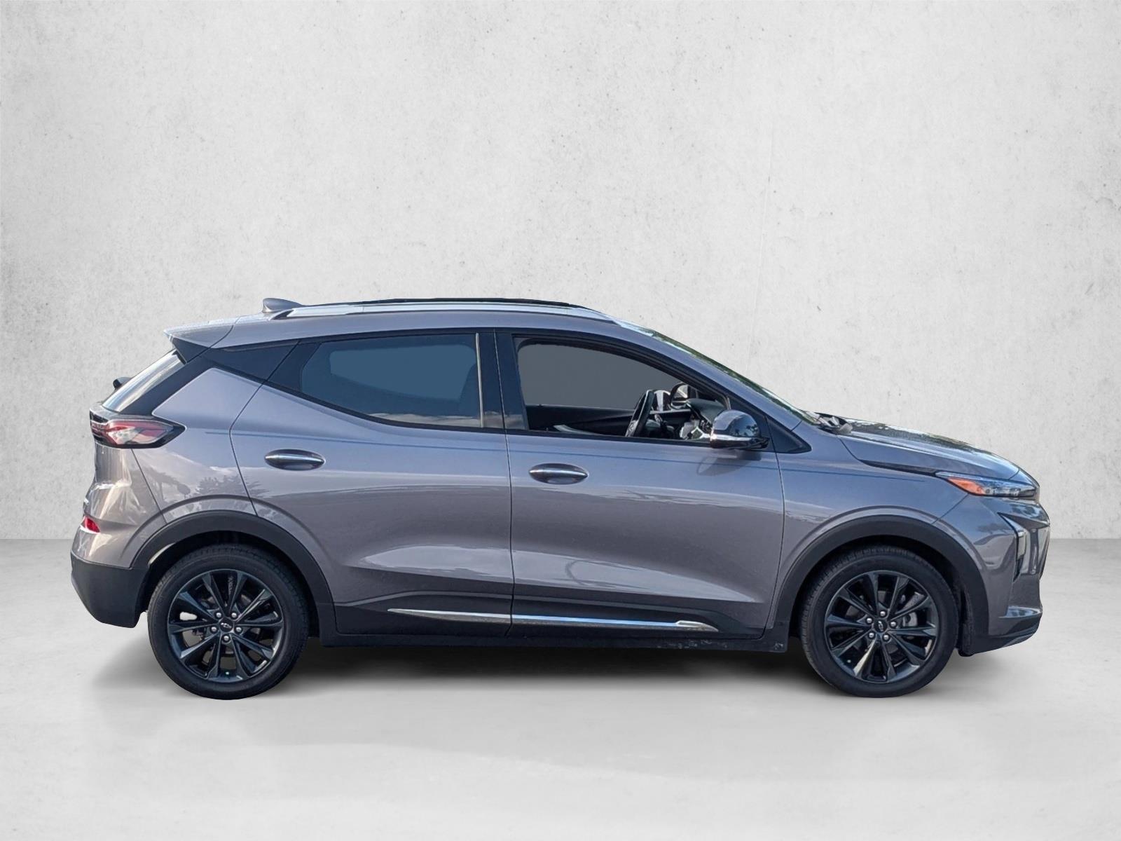 2022 Chevrolet Bolt EUV Premier photo 4