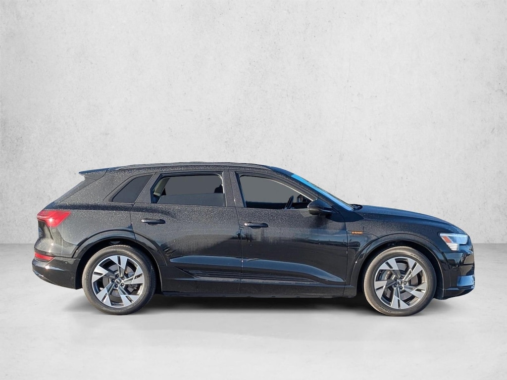 Used 2023 Audi e-tron Premium Sport Utility