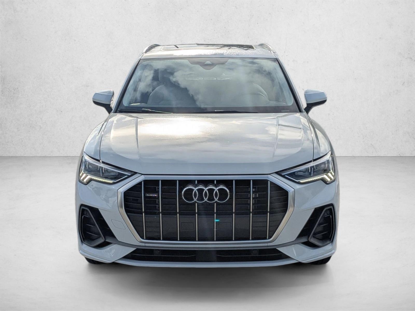 2024 Audi Q3 S line Premium Plus photo 2