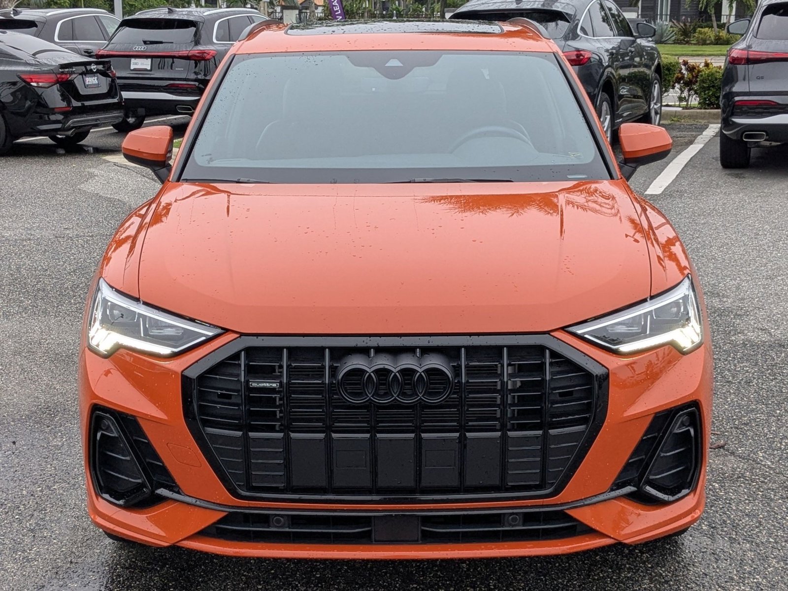 2024 Audi Q3 S line Premium photo 2
