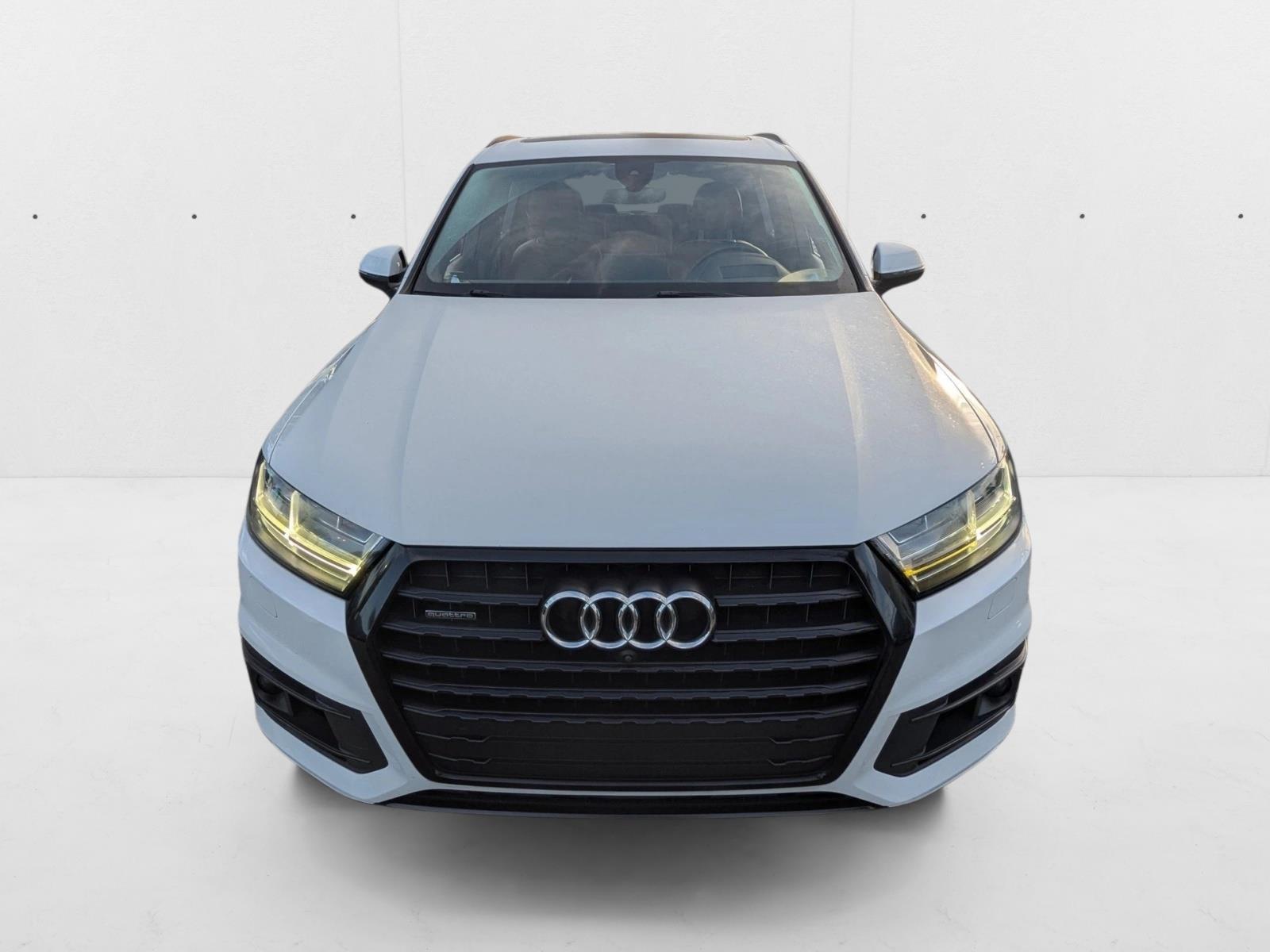 2019 Audi Q7 Prestige photo 2