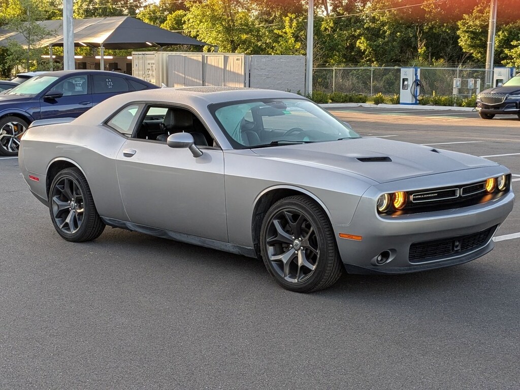 Used 2018 Dodge Challenger SXT Plus 2dr Car