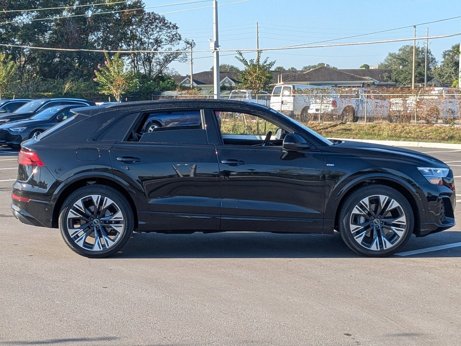 2026 Audi Q8 line Premium Plus photo 2