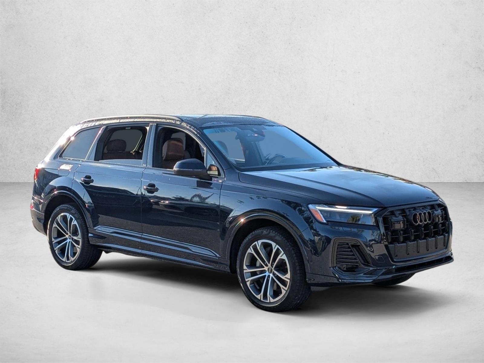 2025 Audi Q7 Premium Plus photo 2