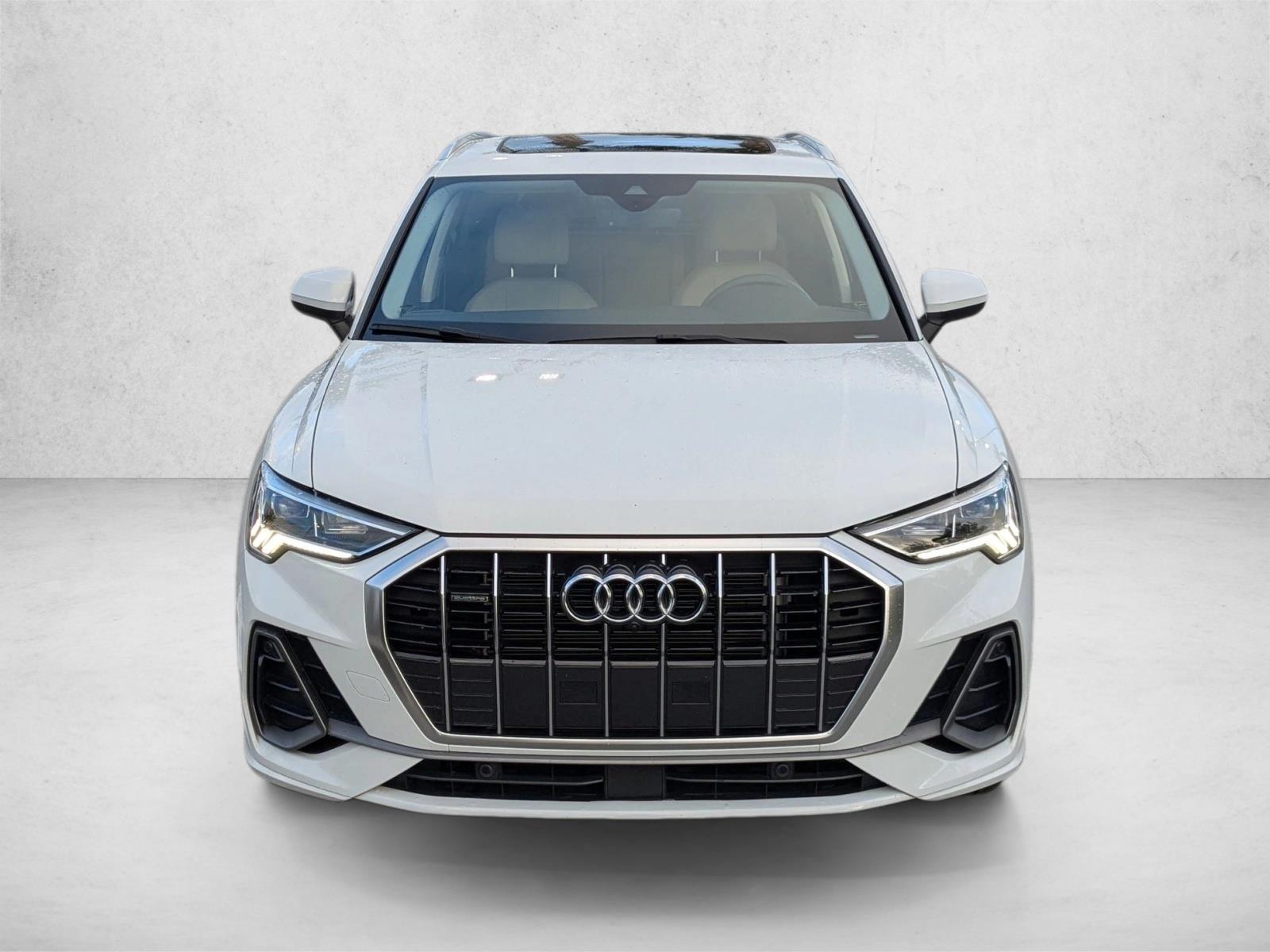 2024 Audi Q3 S line Premium Plus photo 2