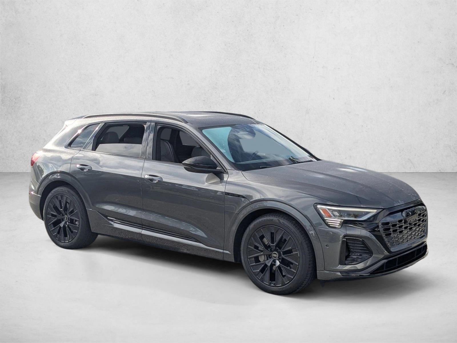 2024 Audi Q8 E-tron Prestige photo 2