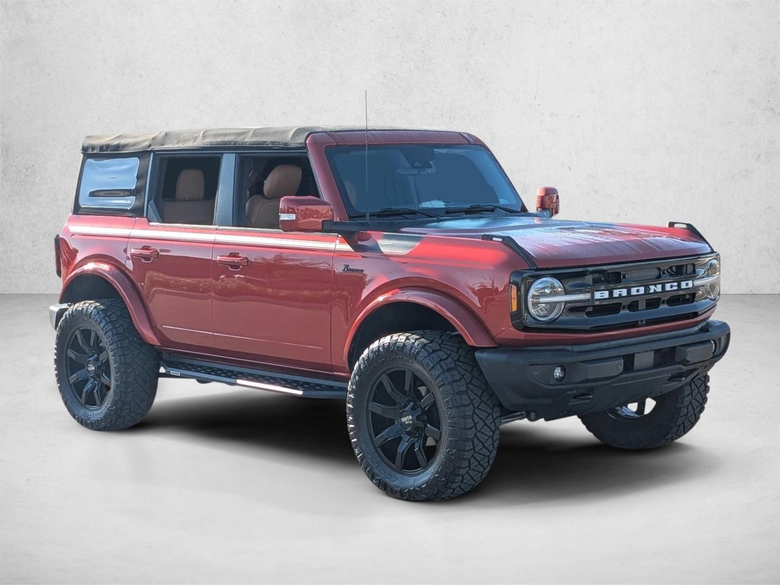 2022 Ford Bronco Outer Banks photo 3