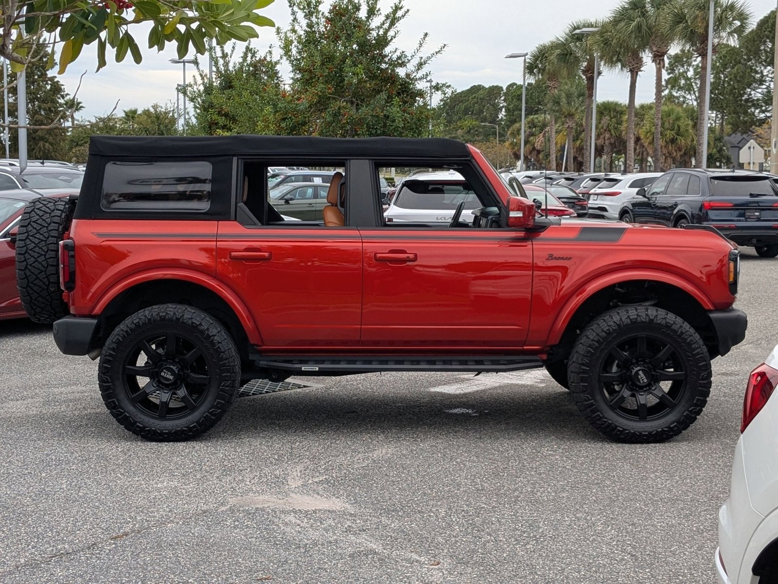 2022 Ford Bronco Outer Banks photo 4