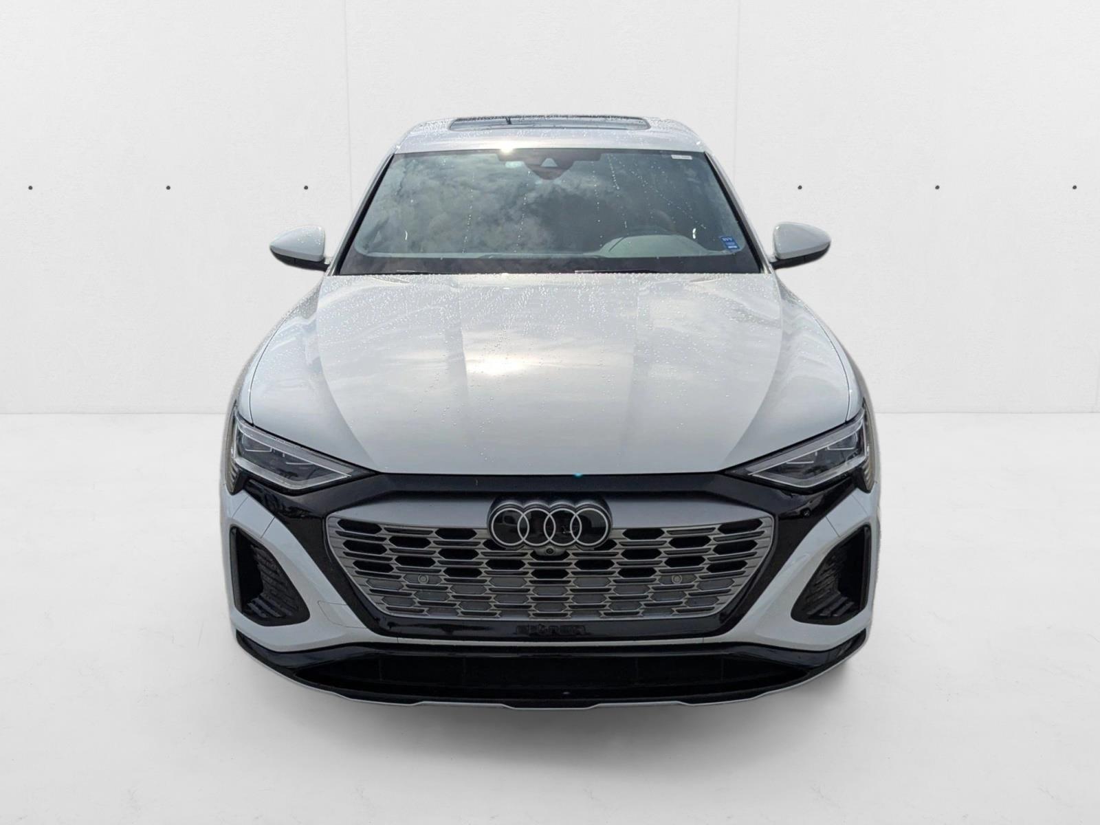 2024 Audi Q8 E-tron line Premium Plus photo 2