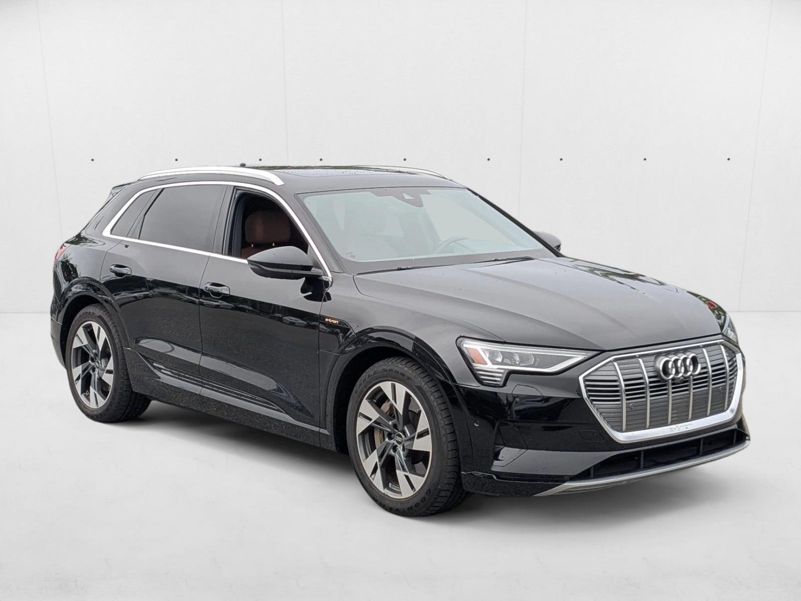 2023 Audi e-tron Premium Plus photo 3