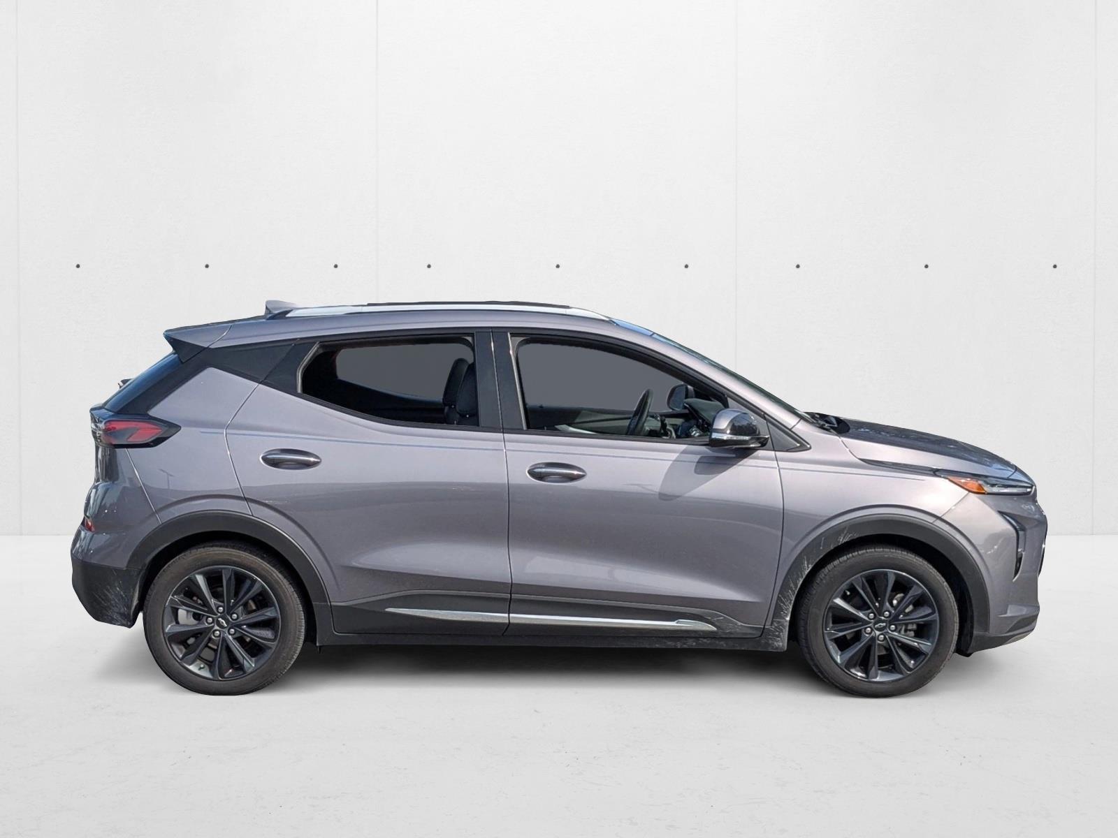 2022 Chevrolet Bolt EUV Premier photo 4
