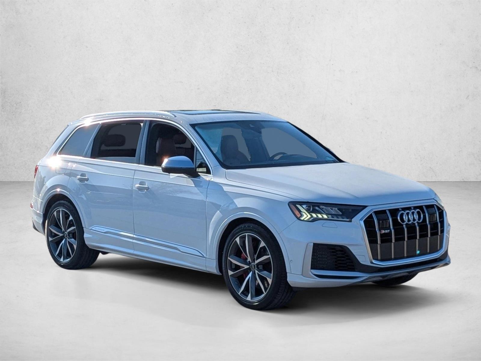2023 Audi SQ7 Premium Plus photo 2