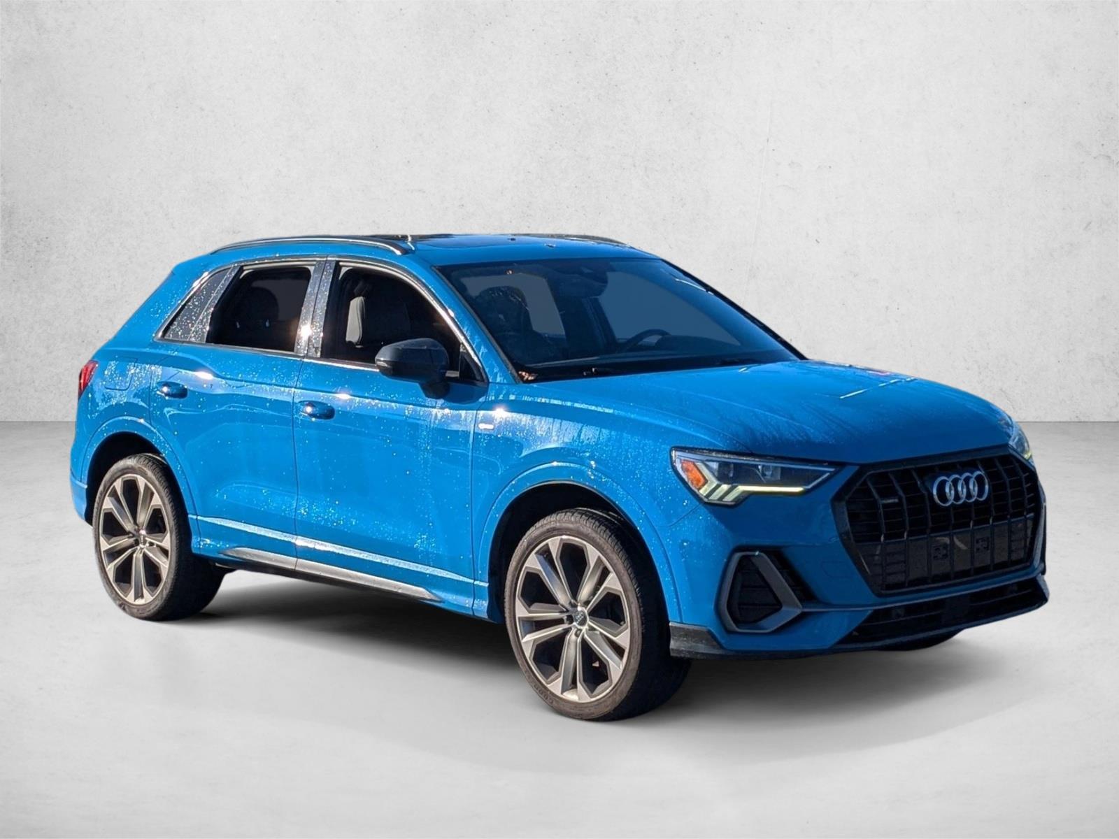 2019 Audi Q3 S line Premium Plus photo 3