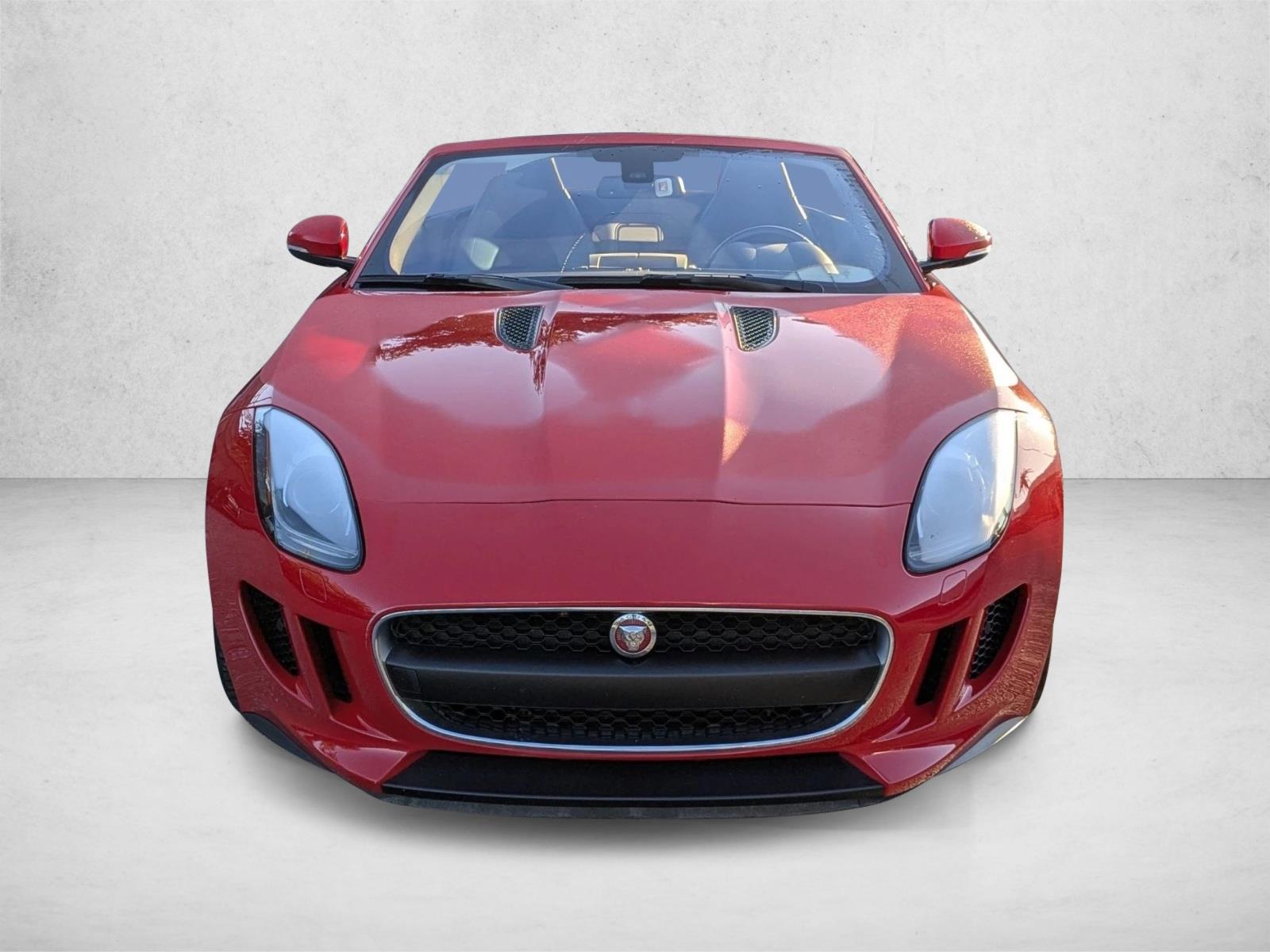 2017 Jaguar F-TYPE photo 2
