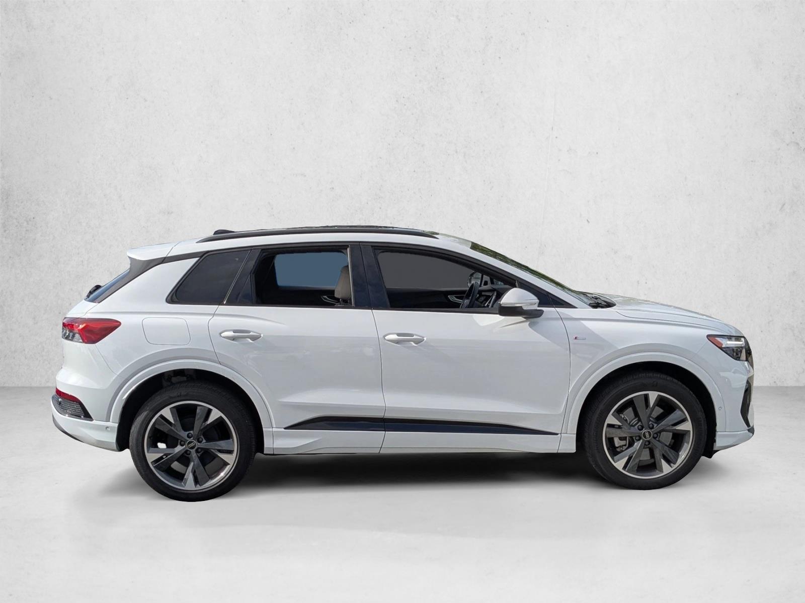 2023 Audi Q4 50 E-tron Premium Plus photo 4