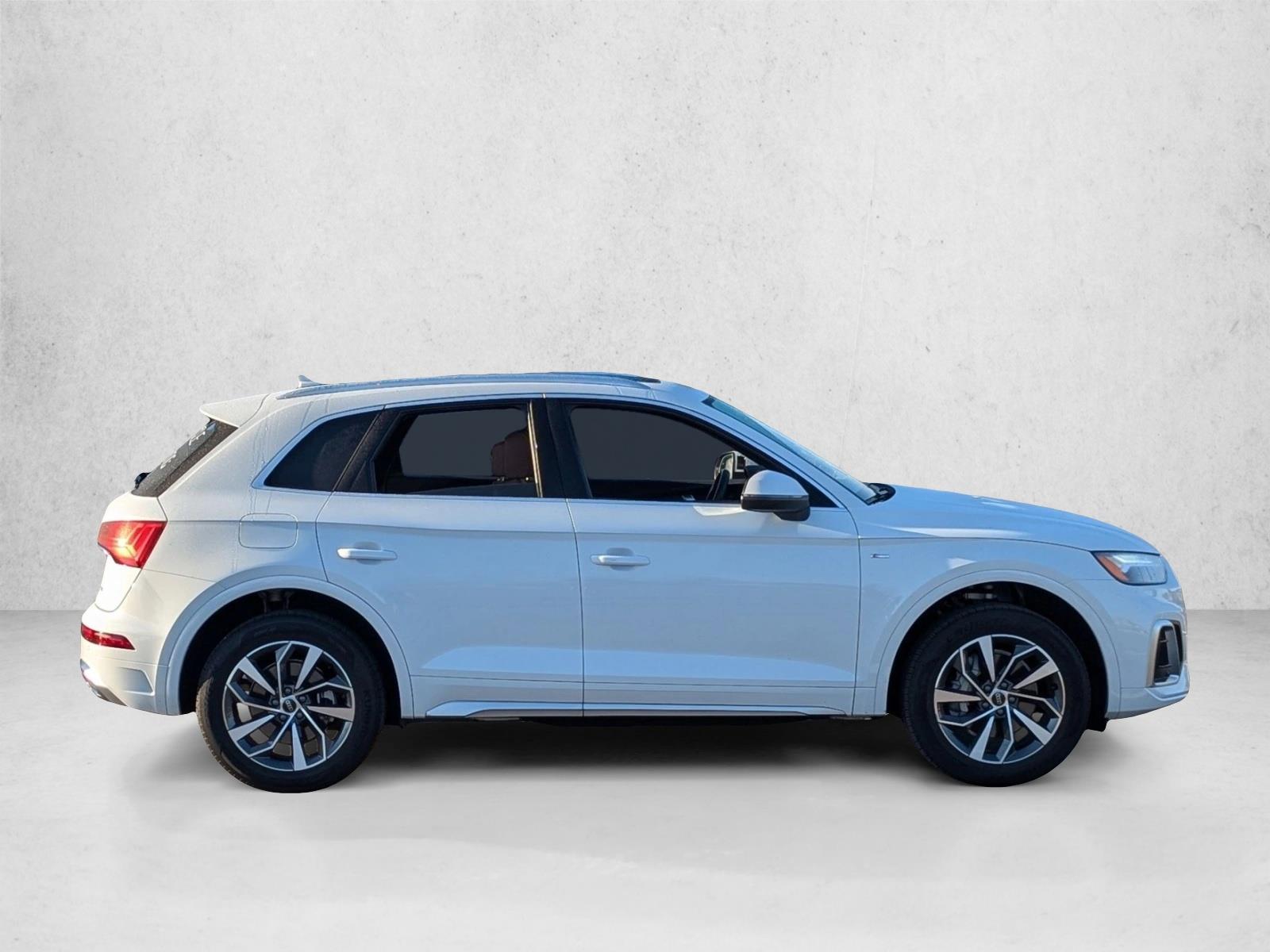 2025 Audi Q5 S line Premium Plus photo 4