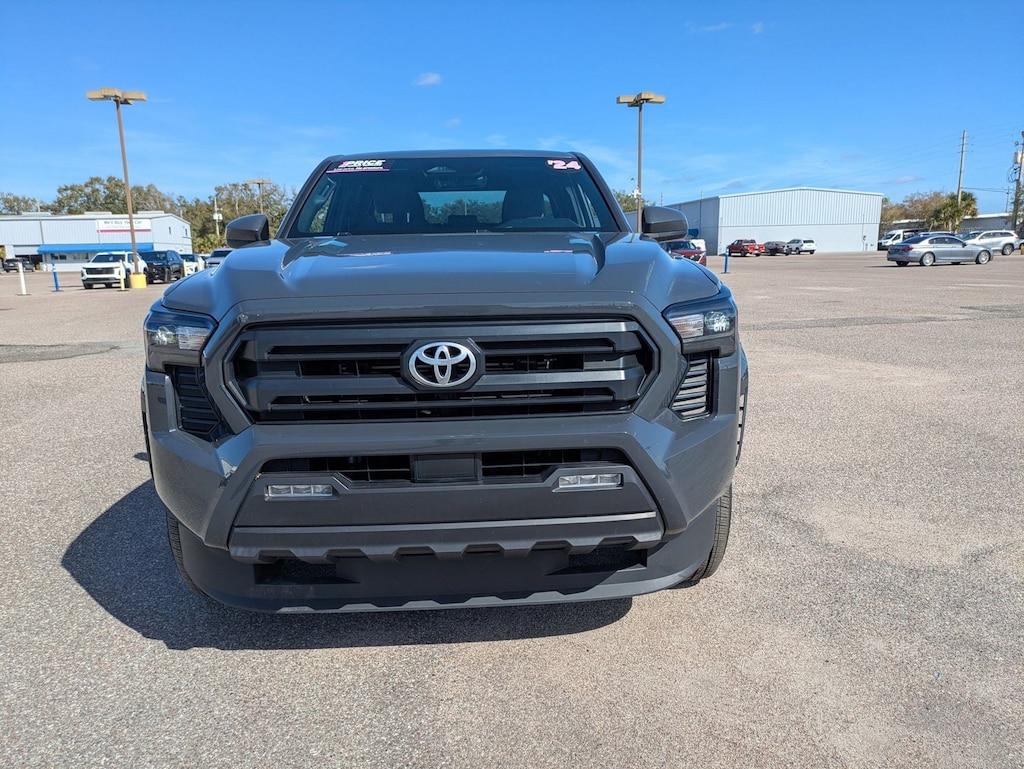 Used 2024 Toyota Tacoma SR5 Crew Cab Pickup