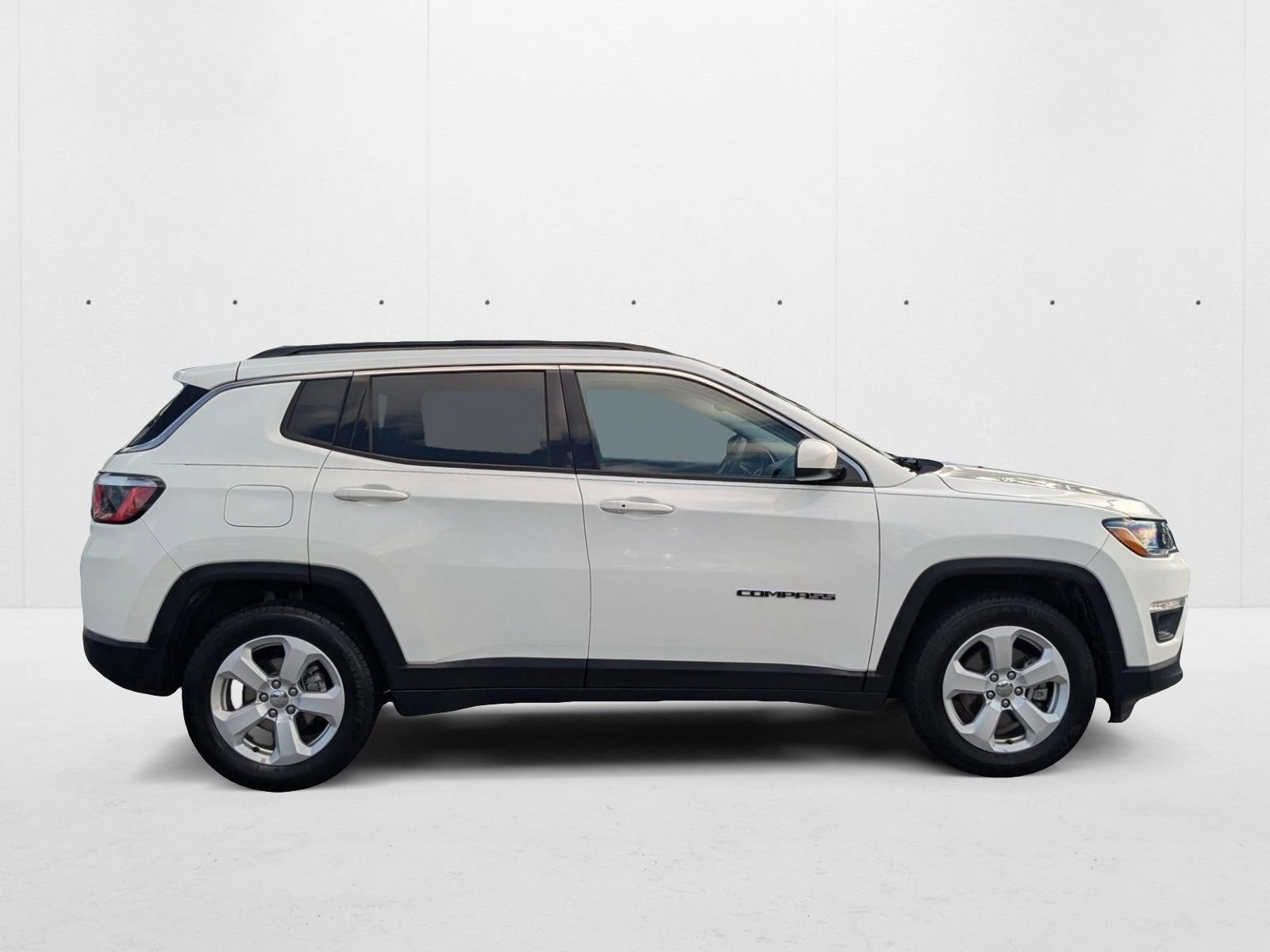 2018 Jeep Compass Latitude photo 4