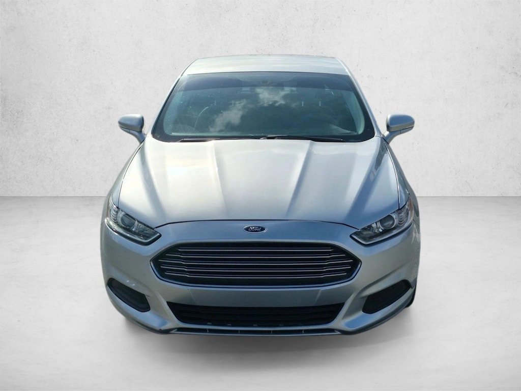 Used 2016 Ford Fusion SE 4dr Car