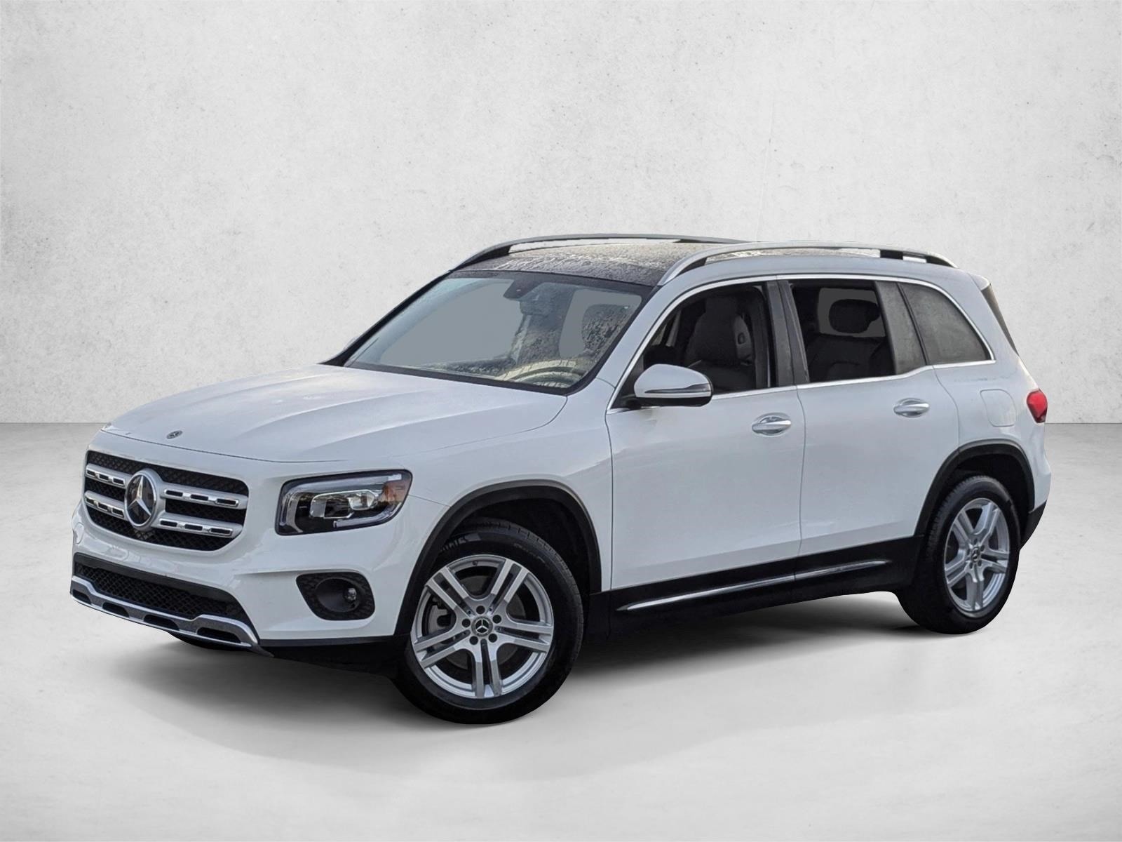 2023 Mercedes-Benz GLB Base's photo