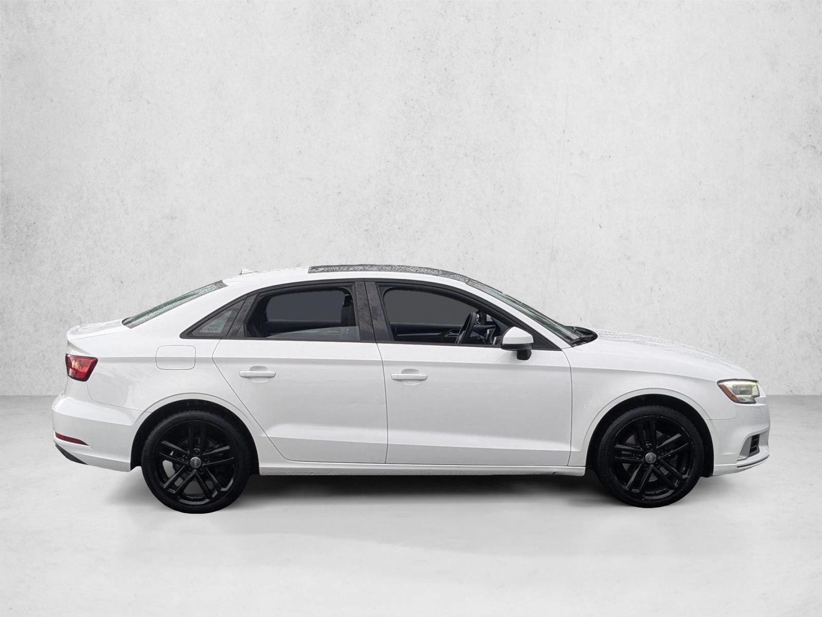 2018 Audi A3 Premium photo 4