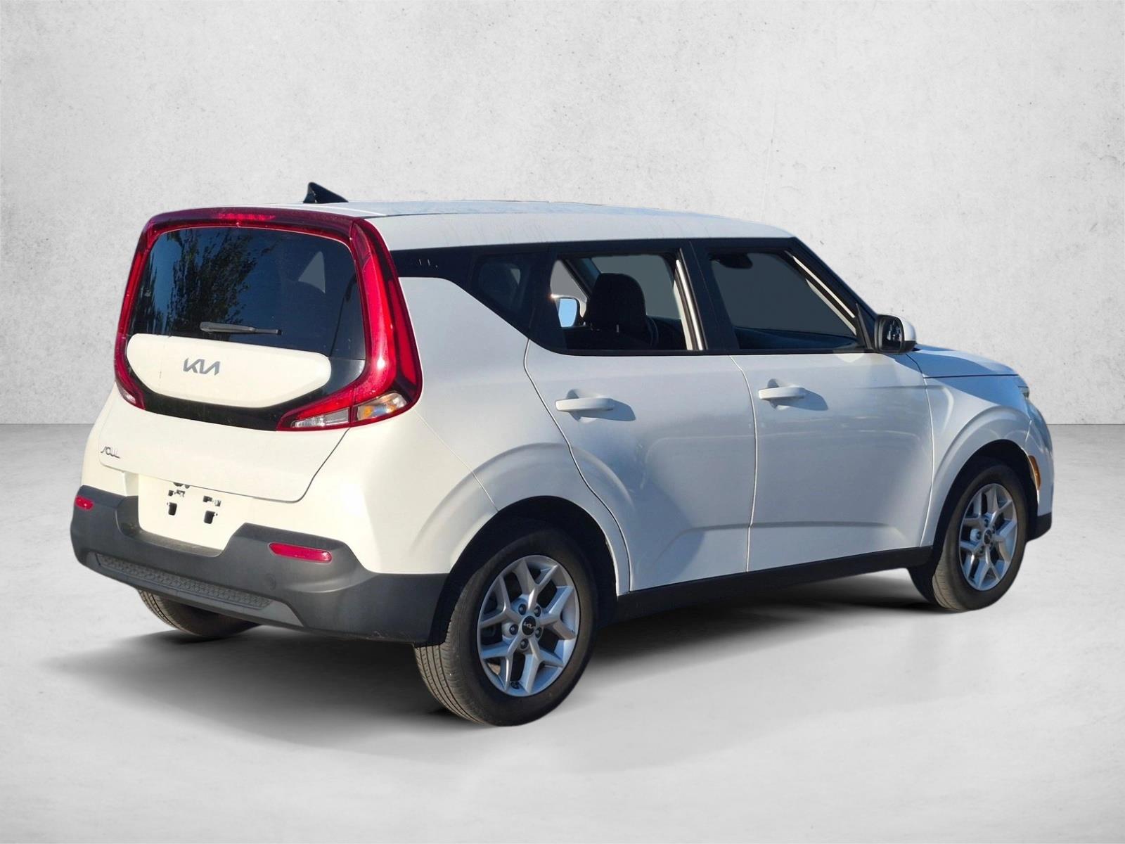 Used 2022 Kia Soul LX 4dr Car