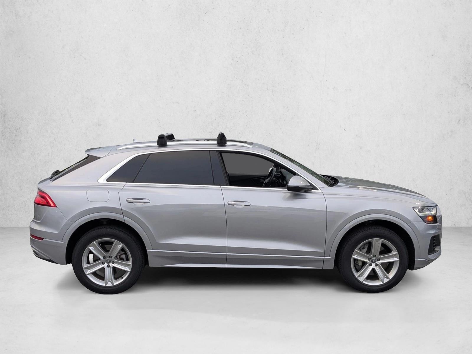2019 Audi Q8 Premium photo 4