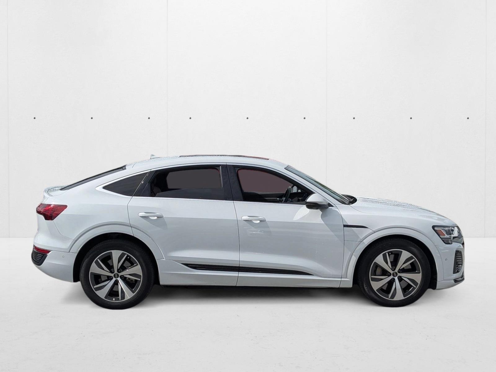2024 Audi Q8 E-tron line Premium Plus photo 4