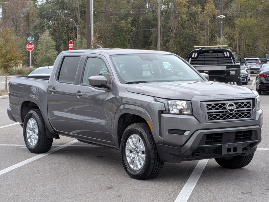 Used 2023 Nissan Frontier SV Crew Cab Pickup