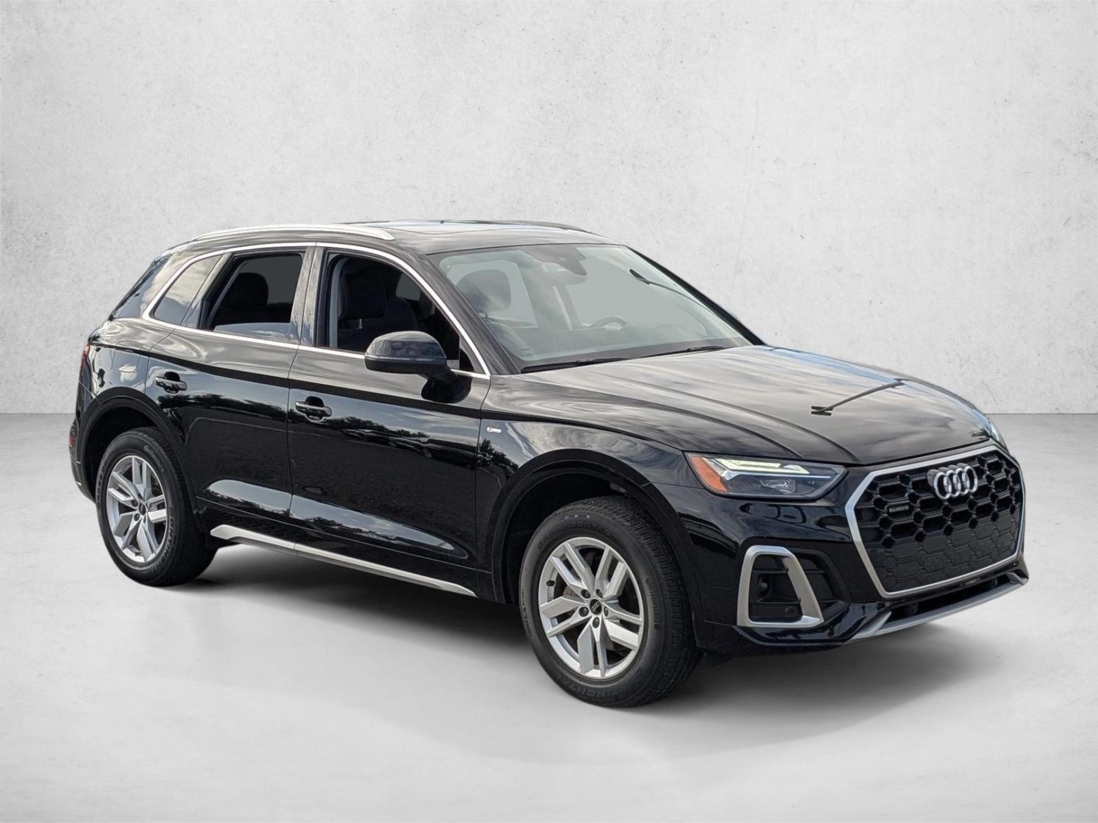 2023 Audi Q5 S line Premium photo 2